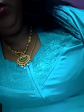 Snapshot of sweetrevathi chatting on November 2025 06:20:01 PM sweetrevathi online show from November 2025 06:20:01 PM