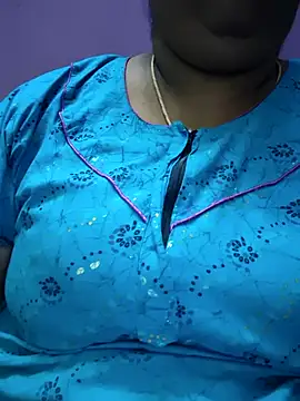 Snapshot of sweetrevathi chatting on November 2025 07:03:01 PM sweetrevathi online show from November 2025 07:03:01 PM