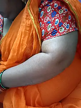 Snapshot of sweetrevathi chatting on December 2025 03:50:01 PM sweetrevathi online show from December 2025 03:50:01 PM