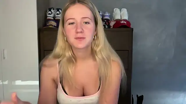 itssosierra online show from February 2026 01:34:01 AM