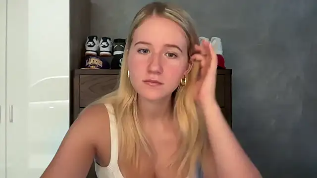 itssosierra online show from April 2026 04:24:02 AM