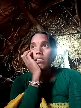 Snapshot of Cutsedi3 chatting on October 2025 11:21:02 AM Cutsedi3 online show from October 2025 11:21:02 AM