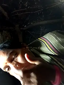 Snapshot of Cutsedi3 chatting on October 2025 11:35:02 PM Cutsedi3 online show from October 2025 11:35:02 PM