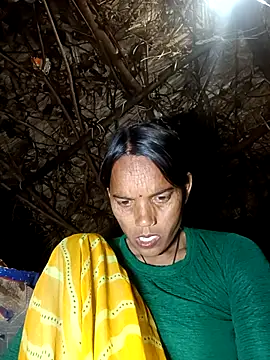 Snapshot of Cutsedi3 chatting on October 2025 10:43:02 PM Cutsedi3 online show from October 2025 10:43:02 PM