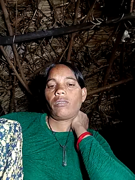 Snapshot of Cutsedi3 chatting on November 2025 09:39:02 PM Cutsedi3 online show from November 2025 09:39:02 PM