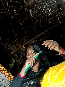 Snapshot of Cutsedi3 chatting on November 2025 09:47:01 PM Cutsedi3 online show from November 2025 09:47:01 PM