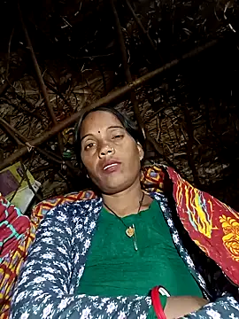 Snapshot of Cutsedi3 chatting on November 2025 11:27:02 PM Cutsedi3 online show from November 2025 11:27:02 PM