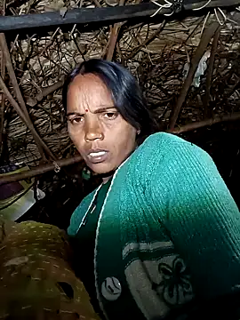 Snapshot of Cutsedi3 chatting on November 2025 10:59:02 PM Cutsedi3 online show from November 2025 10:59:02 PM