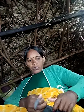 Snapshot of Cutsedi3 chatting on November 2025 09:36:01 PM Cutsedi3 online show from November 2025 09:36:01 PM