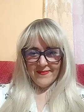 Snapshot of Amelialove42 chatting on November 2025 05:44:01 PM Amelialove42 online show from November 2025 05:44:01 PM