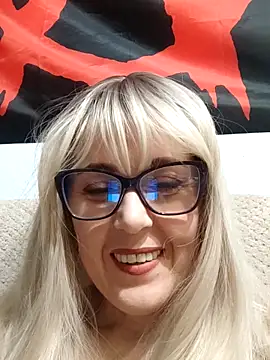 Snapshot of Amelialove42 chatting on November 2025 10:19:01 AM Amelialove42 online show from November 2025 10:19:01 AM