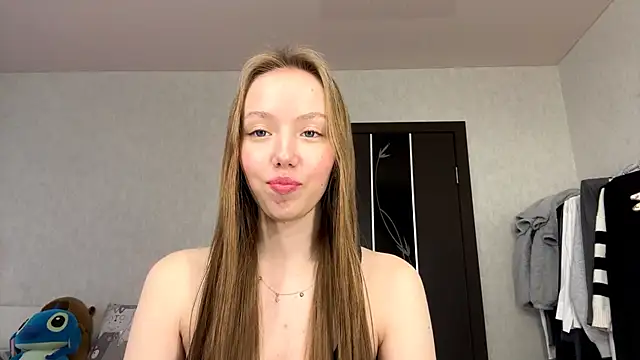 AntoniaMoravick online show from November 2025 10:15:02 AM