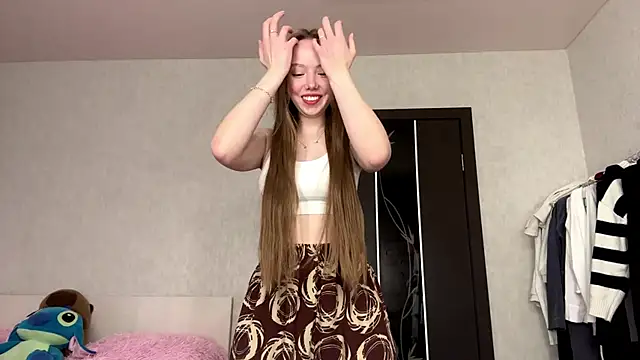 AntoniaMoravick online show from November 2025 07:47:01 AM