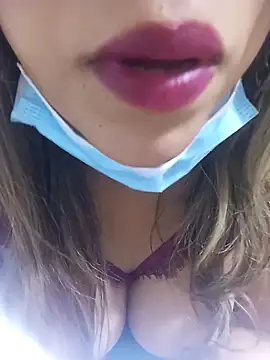 Snapshot of FATIFATIMOROC chatting on November 2025 10:26:01 AM FATIFATIMOROC online show from November 2025 10:26:01 AM