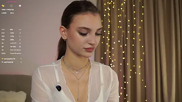 Snapshot of beckymadsons chatting on October 2025 03:18:01 PM beckymadsons online show from October 2025 03:18:01 PM