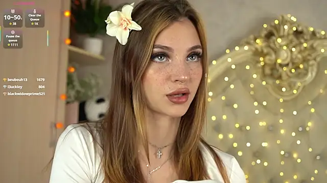 Snapshot of beckymadsons chatting on May 2026 12:13:01 PM beckymadsons online show from May 2026 12:13:01 PM