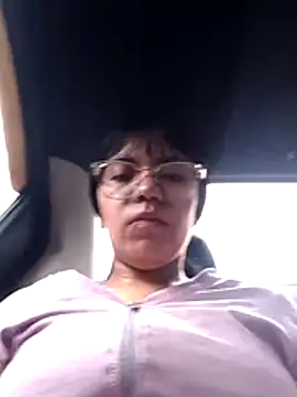 Snapshot of angie_rousse_ chatting on November 2025 01:23:02 PM angie rousse online show from November 2025 01:23:02 PM