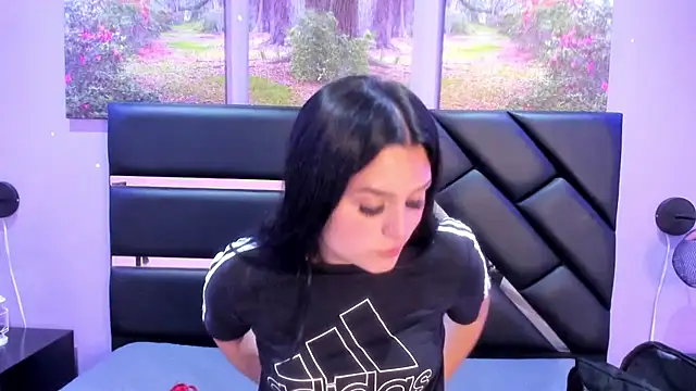 GAbrielaBotero online show from November 2025 07:35:01 PM