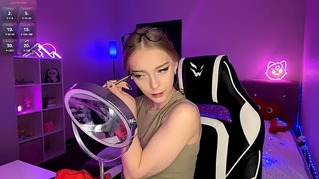 EvaPeace online show from March 2026 01:28:01 PM