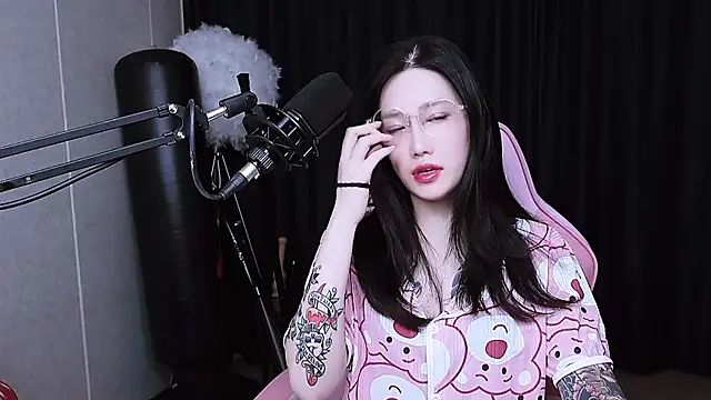 MISA 02 online show from November 2025 12:05:02 PM