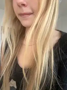 Snapshot of JudithCarly chatting on November 2025 12:42:02 PM JudithCarly online show from November 2025 12:42:02 PM