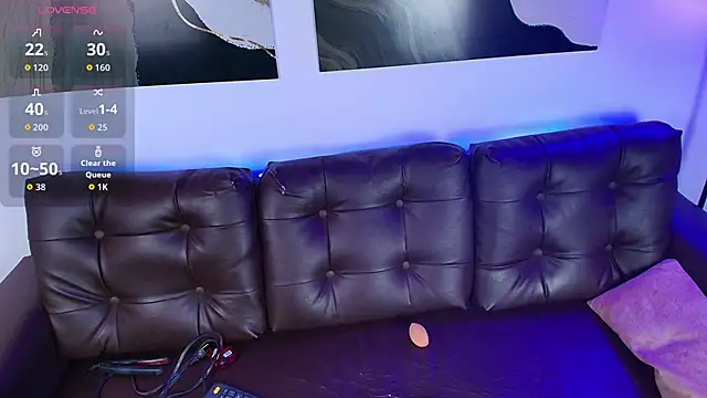 Nia Blum online show from December 2025 04:11:02 AM