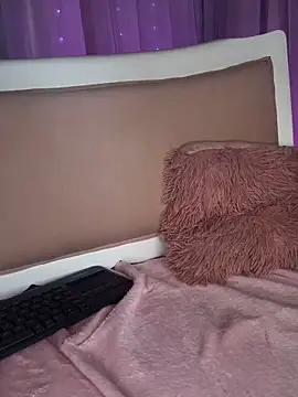 Snapshot of Swweet_Miia1 chatting on October 2025 09:37:02 PM Swweet Miia1 online show from October 2025 09:37:02 PM