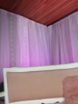 Snapshot of Swweet_Miia1 chatting on October 2025 08:37:02 PM Swweet Miia1 online show from October 2025 08:37:02 PM