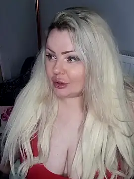 Snapshot of Sultress6969 chatting on December 2025 06:45:02 PM Sultress6969 online show from December 2025 06:45:02 PM