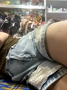 Min 719 online show from October 2025 05:30:02 AM