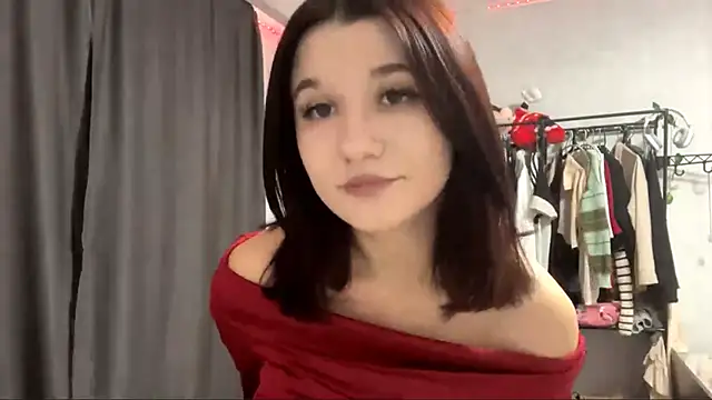 Snapshot of ElsieZuno chatting on October 2025 12:06:01 PM ElsieZuno online show from October 2025 12:06:01 PM