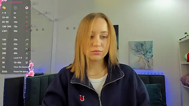 Snapshot of Melissa_new22 chatting on November 2025 11:48:01 PM Melissa new22 online show from November 2025 11:48:01 PM