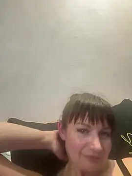 Snapshot of Butterfly8385 chatting on June 2026 08:04:01 PM Butterfly8385 online show from June 2026 08:04:01 PM