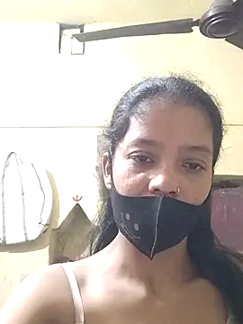 Snapshot of Jaanvi_G chatting on November 2025 06:18:02 PM Jaanvi G online show from November 2025 06:18:02 PM