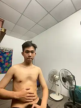 Snapshot of azn_typhoon00 chatting on October 2025 04:39:01 PM azn typhoon00 online show from October 2025 04:39:01 PM