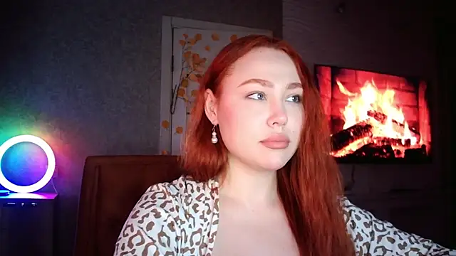 LolaMint  online show from November 2025 11:38:02 AM