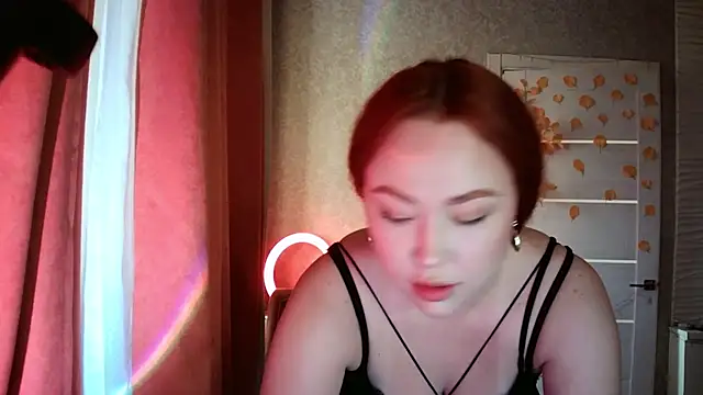 LolaMint  online show from November 2025 11:21:02 AM