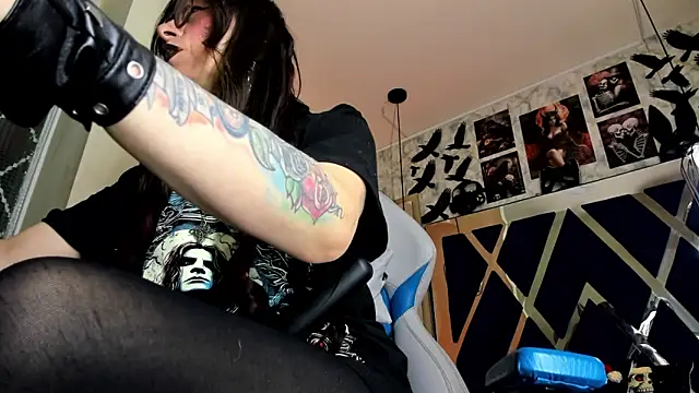 Evangelinejoness  online show from February 2026 11:42:02 AM