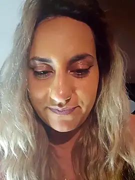 SinfulLovers33 online show from November 2025 05:37:01 PM