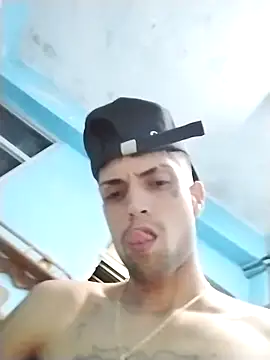 Snapshot of Laikerxxx chatting on October 2025 05:52:01 AM Laikerxxx online show from October 2025 05:52:01 AM