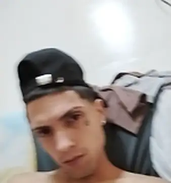 Snapshot of Laikerxxx chatting on November 2025 10:21:01 AM Laikerxxx online show from November 2025 10:21:01 AM