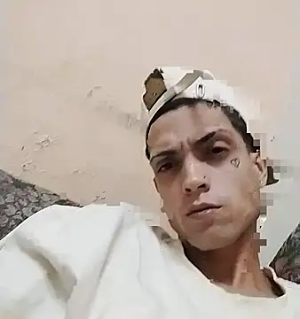 Snapshot of Laikerxxx chatting on November 2025 04:00:02 AM Laikerxxx online show from November 2025 04:00:02 AM