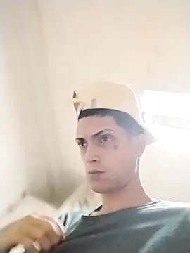 Snapshot of Laikerxxx chatting on November 2025 09:36:02 PM Laikerxxx online show from November 2025 09:36:02 PM