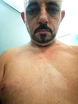 MORENORC79 online show from April 2026 05:43:01 PM