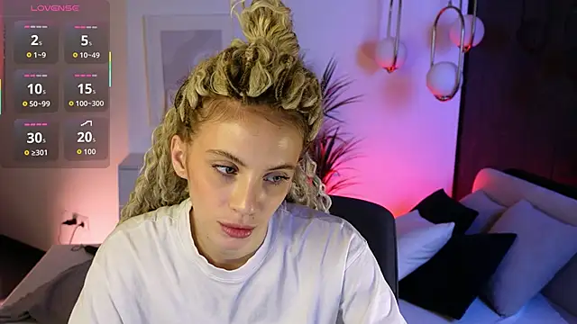 mia silkk online show from November 2025 06:24:02 AM