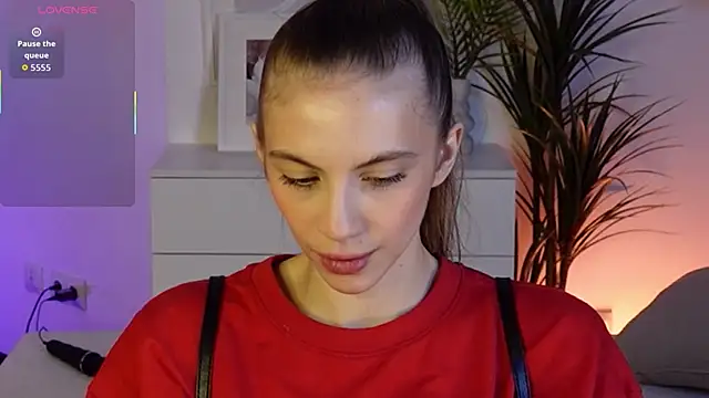 mia silkk online show from November 2025 06:13:01 AM