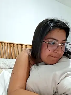 Snapshot of morenalatinaa chatting on February 2026 07:25:02 PM morenalatinaa online show from February 2026 07:25:02 PM