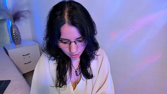 HollyPeach online show from December 2025 08:16:02 PM