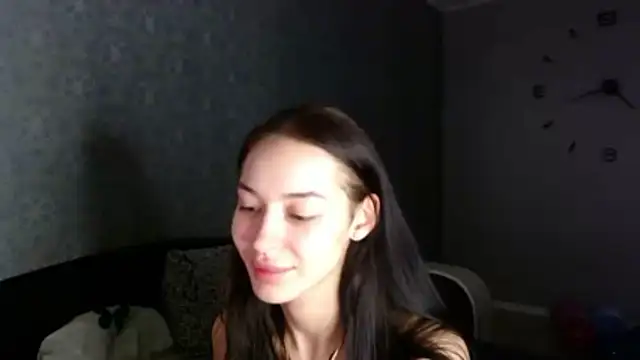 Daphne Darkthorn online show from December 2025 06:13:02 PM