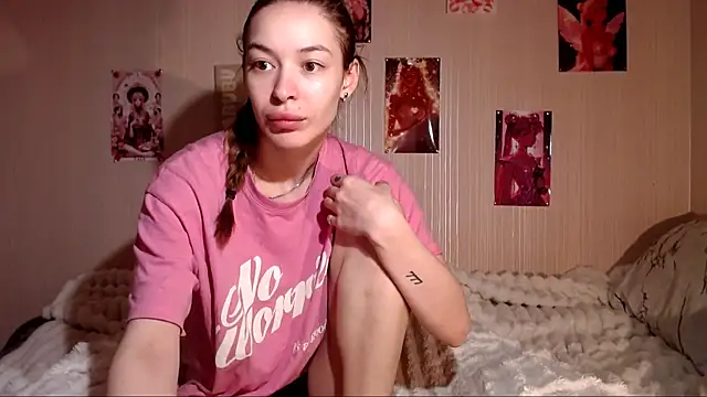 Daphne Darkthorn online show from April 2026 11:03:02 AM